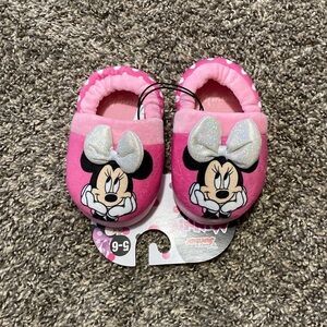 Disney Mini Slippers Size 5/6 NEW